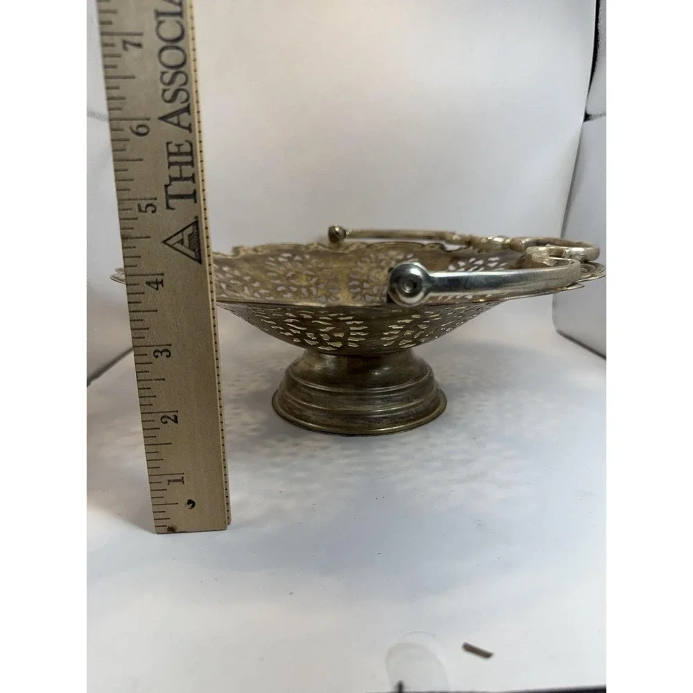 Vintage‎ Silver Plated Pedestal Basket w Handle Hong Kong Decorative